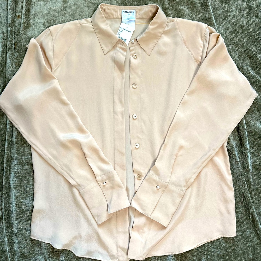 CHANEL button down blouse